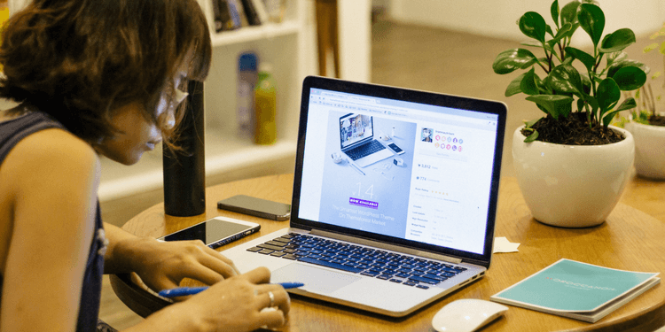 đặc điểm Của Copywriter