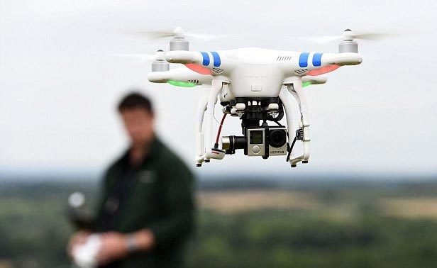 flycam là trợ thủ đắc lực của ngành báo chí